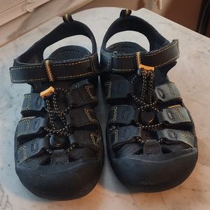 Keen Waterproof Sports Sandels size 5 women's